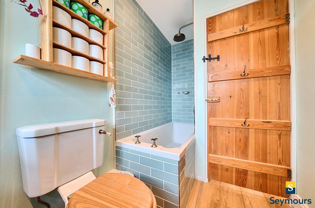 Bath Tub