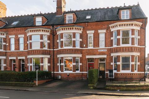 5 bedroom terraced house for sale, North Avenue, Clarendon Park, LE2