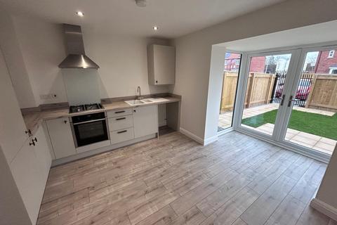 3 bedroom terraced house to rent, Barnes Way, Kingswood, Hull, East Riding of Yorkshi, HU7