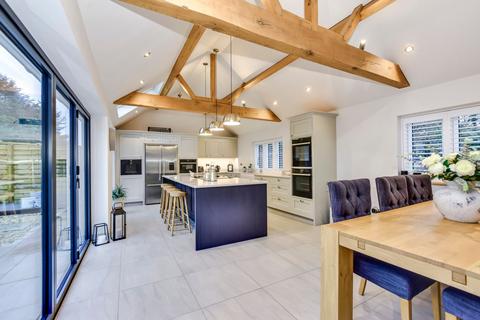 undefined, Chipperfield Road, Bovingdon, HP3