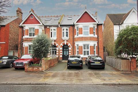 2 bedroom flat to rent, Twyford Avenue, London W3