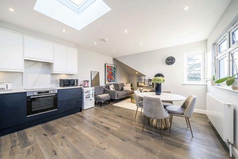 2 bedroom flat to rent, Twyford Avenue, London W3