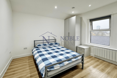 Studio to rent, Whitton Road, Hounslow, TW3