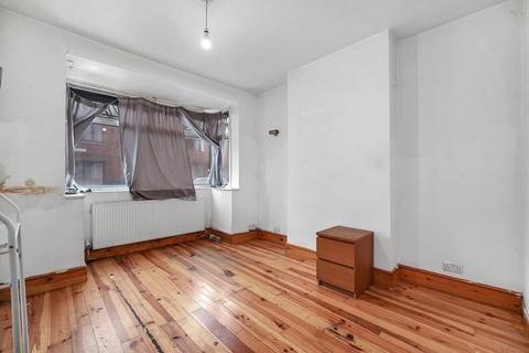 2 bedroom property for sale, Holbrook Road, Stratford, E15