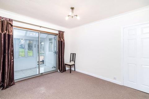 3 bedroom terraced house to rent, Rochester Road, Kent DA12