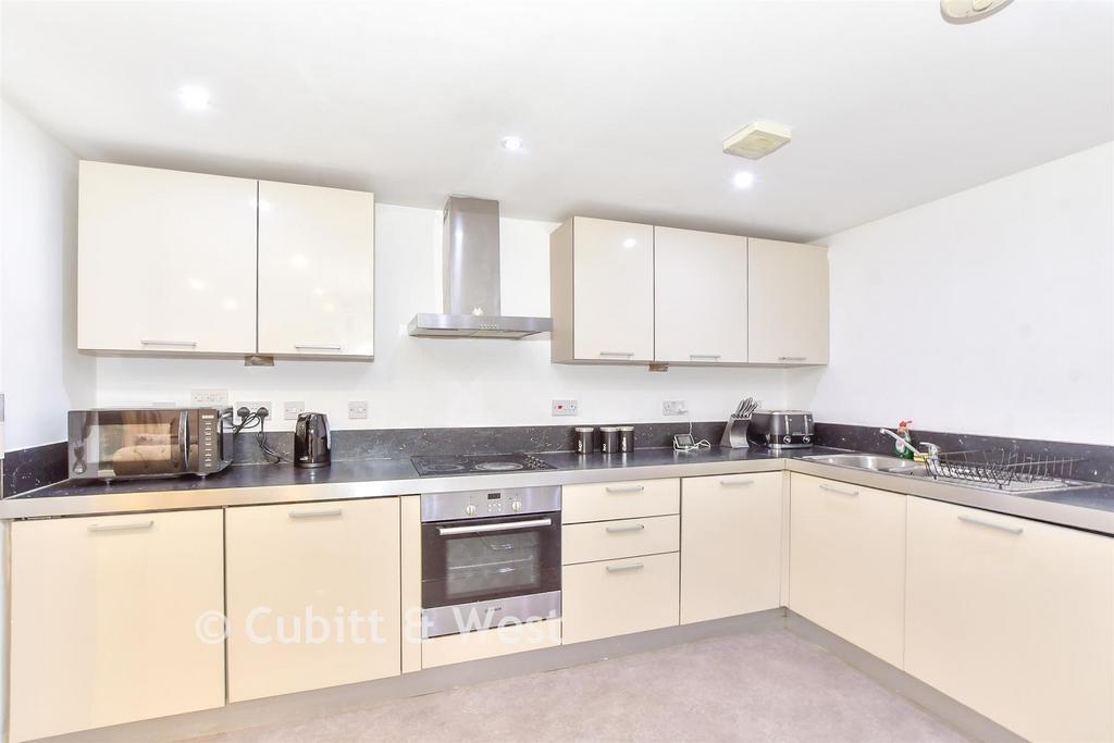 Lounge/Kitchen/Dining