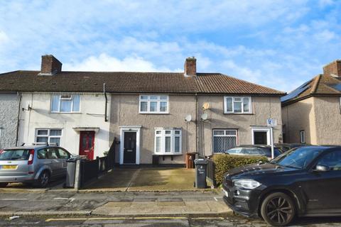 2 bedroom terraced house to rent, Cornshaw Road, Dagenham, RM8