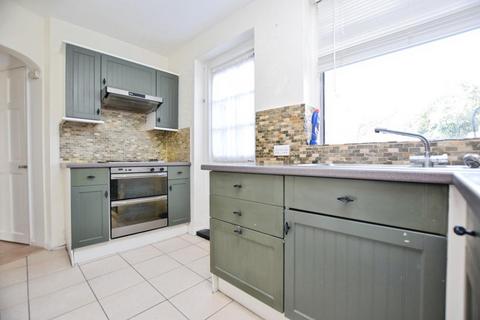 2 bedroom terraced house to rent, Cornshaw Road, Dagenham, RM8