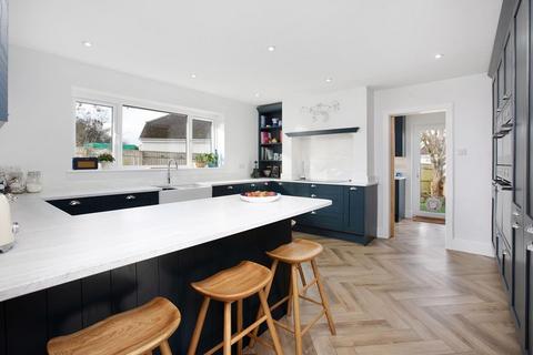 4 bedroom detached house for sale, Lumley Close, Exeter EX6