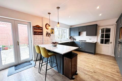 4 bedroom detached house for sale, Burnholme Avenue, York, YO31
