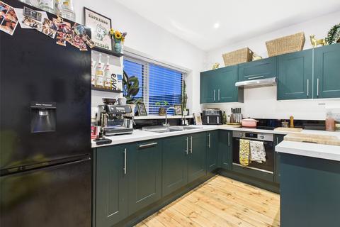 2 bedroom house to rent, Seagull Mews, Portslade, East Sussex, BN41