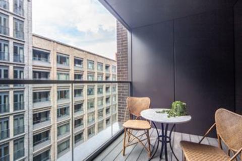 2 bedroom apartment to rent, TWO BEDROOM APARTMENT  TO LET  CHARLES CLOWES WALK  NINE ELMS  SW11