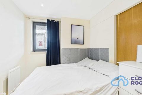1 bedroom flat to rent, Chrisp Street