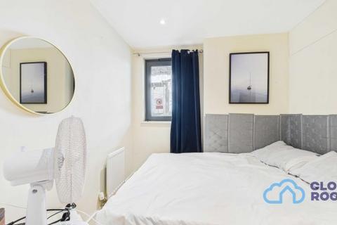 1 bedroom flat to rent, Chrisp Street