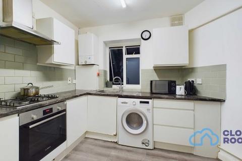 1 bedroom flat to rent, Empire Way