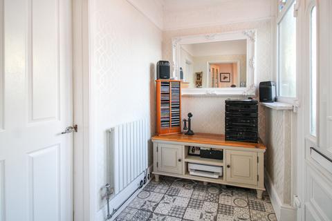3 bedroom end of terrace house for sale, High Street,  Farnborough , GU14