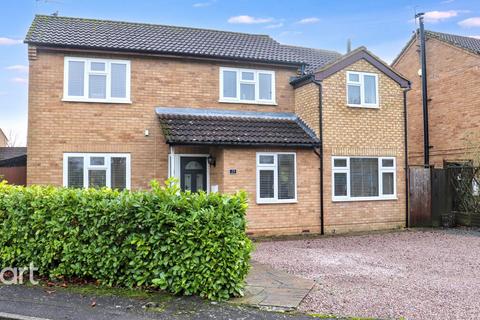 3 bedroom detached house for sale, Heron Walk, March