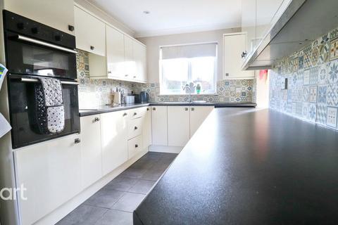 3 bedroom detached house for sale, Heron Walk, March