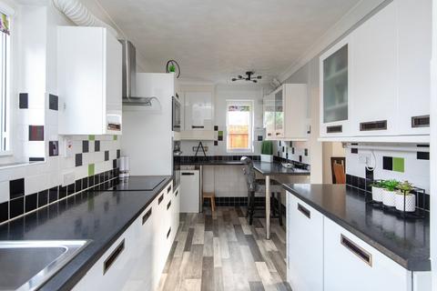 4 bedroom semi-detached house for sale, Woad Farm Road, Boston, PE21