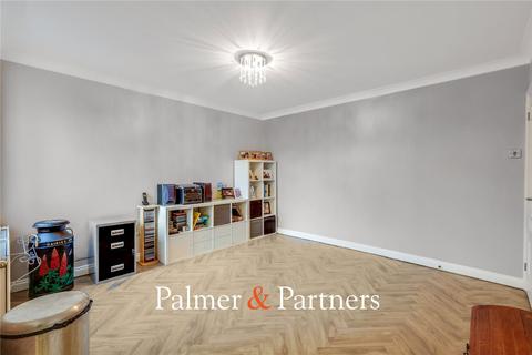 3 bedroom terraced house for sale, Campbell Close, Essex CM2