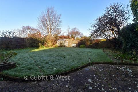 4 bedroom detached house for sale, Bannister Gardens, Storrington, West Sussex