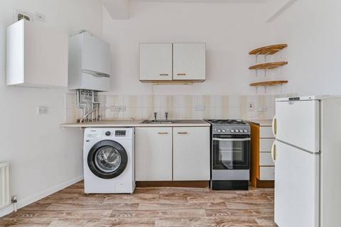1 bedroom flat for sale, Mountgrove Road, Highbury, London, N5