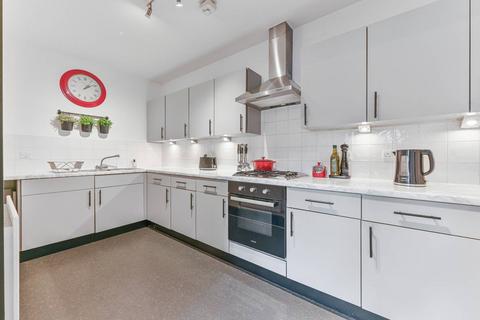 2 bedroom flat for sale, Austen Apartments, Weighton Road, Anerley, London, SE20