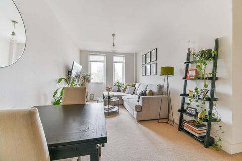 2 bedroom flat for sale, Austen Apartments, Weighton Road, Anerley, London, SE20