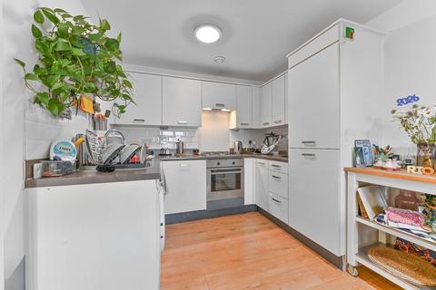 2 bedroom flat for sale, Worcester Close, Crystal Palace, London, SE20