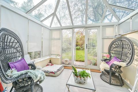 3 bedroom flat for sale, Elsham Road, Kensington, London, W14