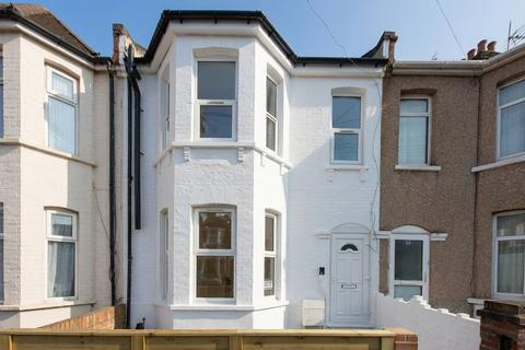 undefined, Oak Grove, Cricklewood, London, NW2