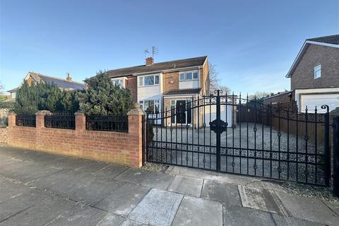 3 bedroom semi-detached house for sale, Edinburgh Drive, Darlington