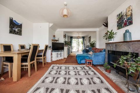 3 bedroom semi-detached house for sale, Beagles Wood Road, Pembury