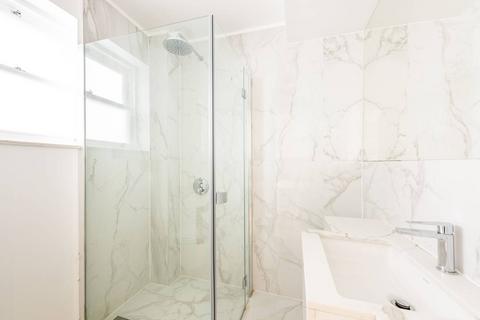 1 bedroom flat for sale, Queens Gate, South Kensington, London, SW7