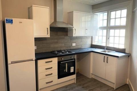 2 bedroom flat to rent, Station Road, Edgware HA8