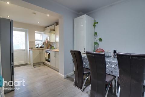 2 bedroom end of terrace house for sale, Stanhope Road, DAGENHAM
