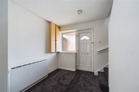 3 bedroom maisonette to rent, Gossops Parade, Gossops Green, Crawley, West Sussex, RH11