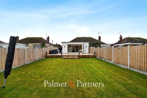 3 bedroom bungalow for sale, Brentwood Road, Holland-on-Sea, Clacton-on-Sea, Essex, CO15