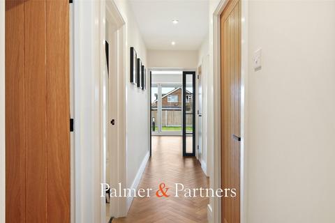 3 bedroom bungalow for sale, Brentwood Road, Holland-on-Sea, Clacton-on-Sea, Essex, CO15