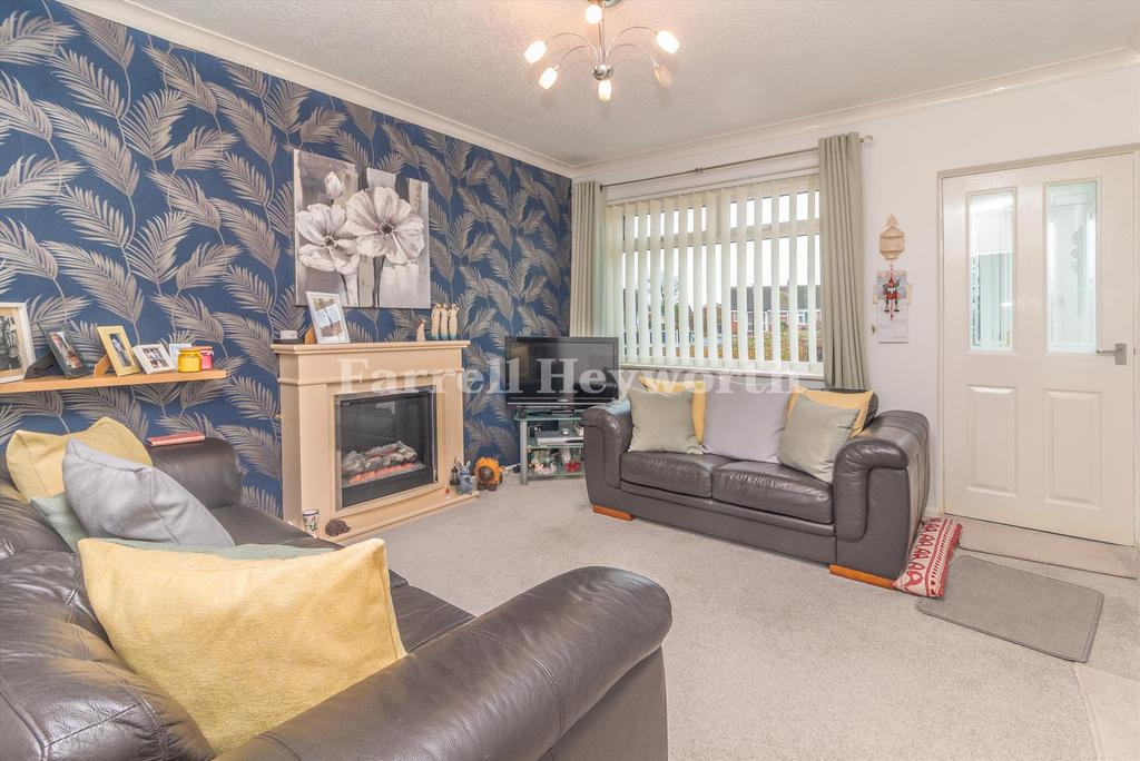 Lounge image 2