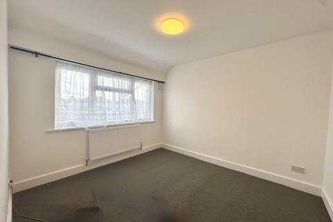 3 bedroom semi-detached house to rent, Monmouth Road, Hayes, Greater London, UB3