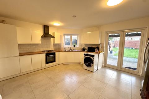 undefined, Monmouth Road, Hayes, Greater London, UB3
