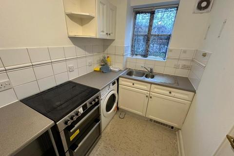 1 bedroom flat to rent, Slough,  Berkshire,  SL2