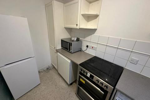 1 bedroom flat to rent, Slough,  Berkshire,  SL2
