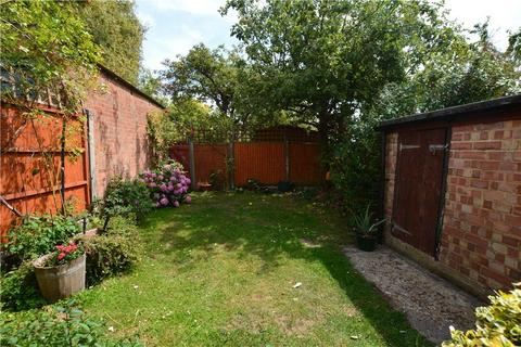undefined, Greenford Road, Greenford, Greater London, UB6