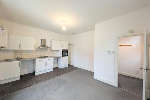 1 bedroom house to rent, Charles Street, Morley, Leeds, West Yorkshire, LS27