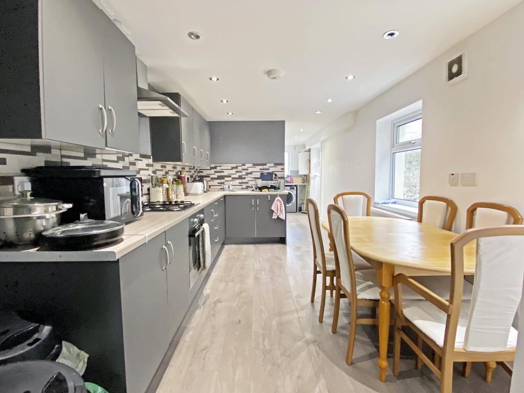 Kitchen 47 Elm c