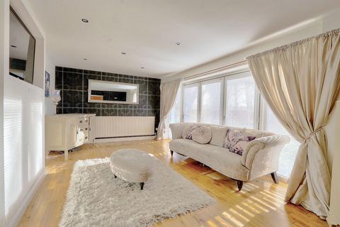 undefined, Moor Park, Nunthorpe, TS7