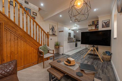 1 bedroom flat for sale, 8-11 Griffin Street, Newport, NP20
