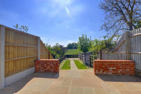 undefined, Bovingdon Green, Marlow SL7